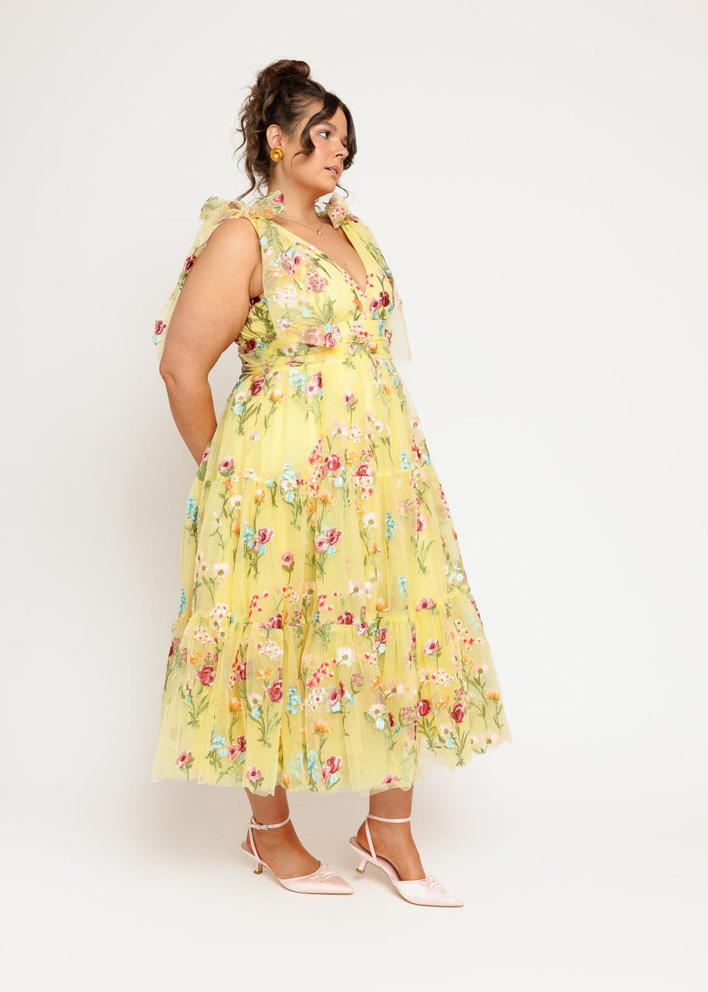 Margaret Floral Embroidered Midi Dress Yellow